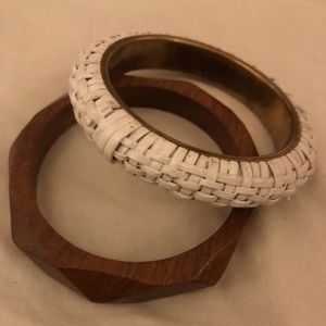 Set of bangles